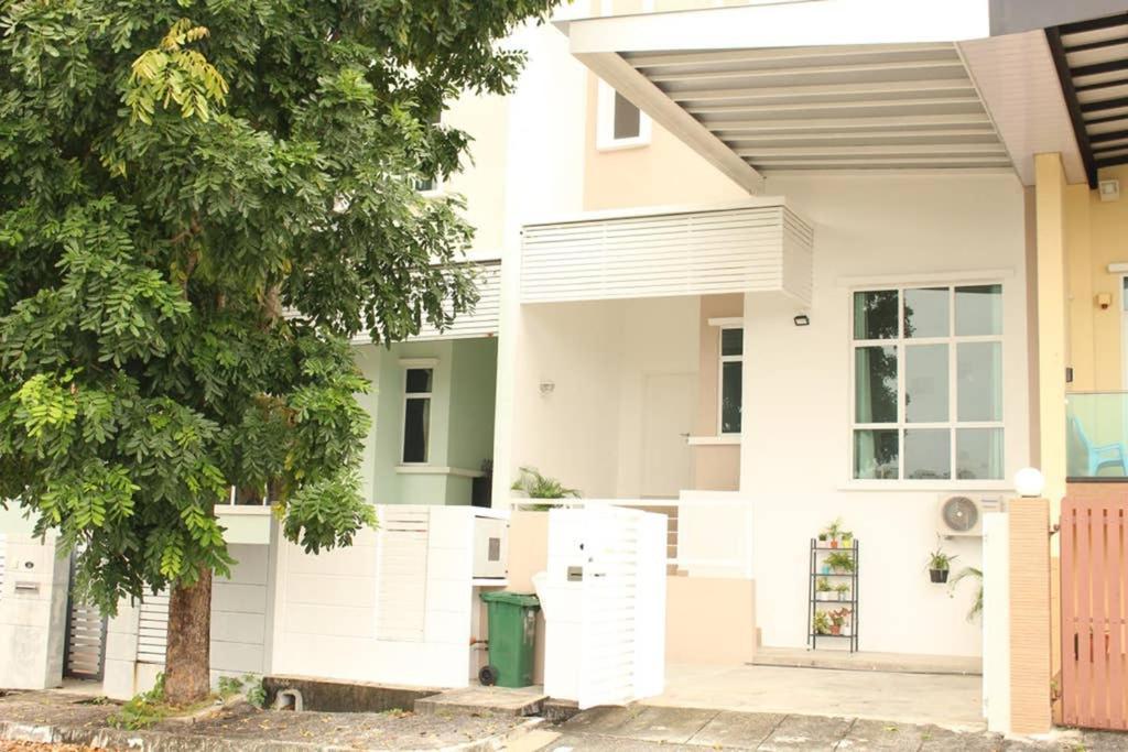 New Seaview Cozy Modern Beach House Tanjung Bungah  Extérieur photo